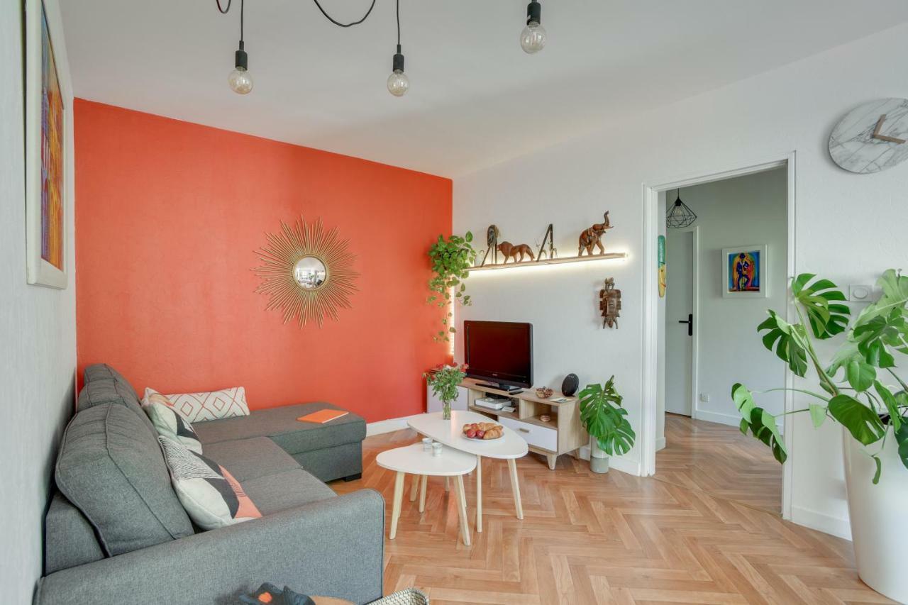 Votre Escale - Le Globe Trotteur Apartment Niort Exterior photo